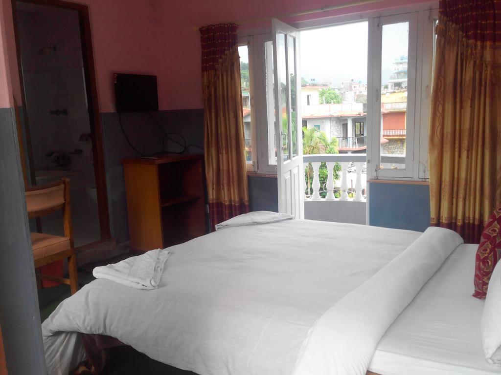 Hotel Fishtail Villa Pokhara Ngoại thất bức ảnh